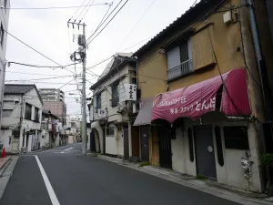 浅草・昼間の飲み屋街